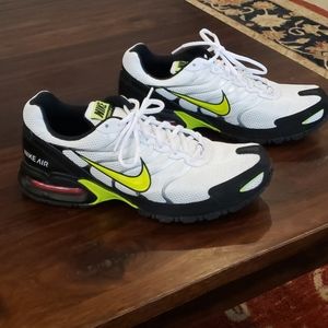 Men's Nike Torch 4 Air EUC Size 11.5 Shoes